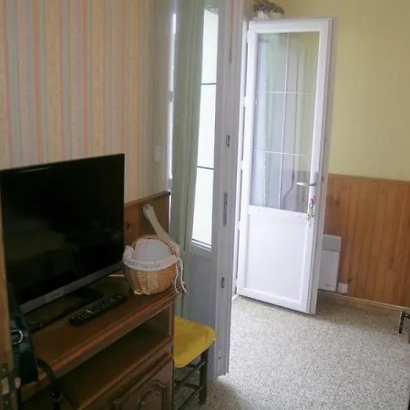 Maison Les Bains, 2 Pieces, 4 Personnes - Fr-1-305-1419 Ronce-les-Bains